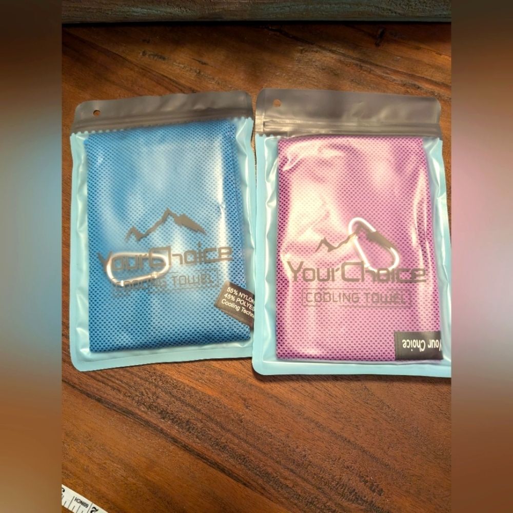 "Your Choice" Cooling Towels Set of 2 40 x 12 With Carabiners Resealable Bags
